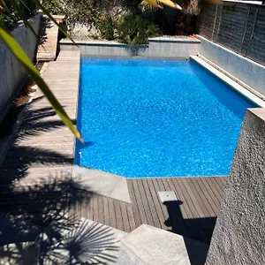 2 Pieces Rez-de-jardin Dans Maison Avec Piscine Apartment Villeneuve-Loubet