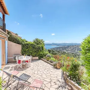 Exceptional View In Saint-clair For 4 People Apartment Le Lavandou